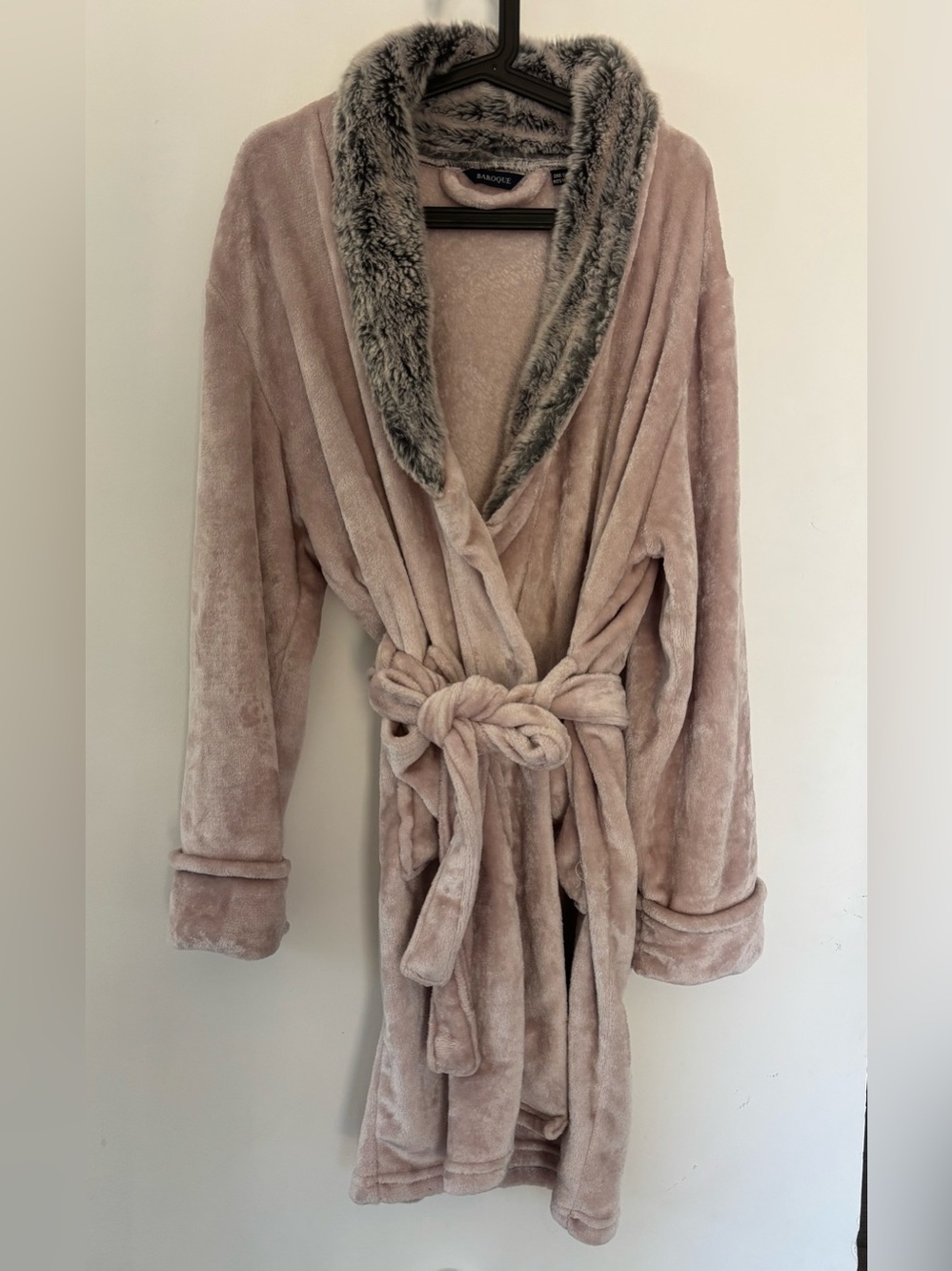Plush Shawl-Collar Robe in Dusty Rose with Faux-Fur Trim